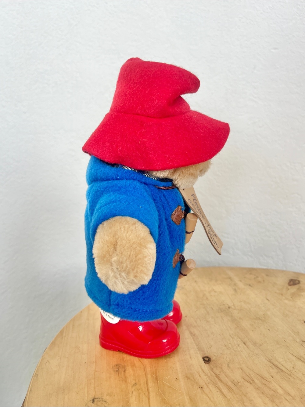 "Rainbow Designs Paddington Bear Plush 9"" Soft Toy Blue Coat Red Hat 2025" - Picture 3 of 10